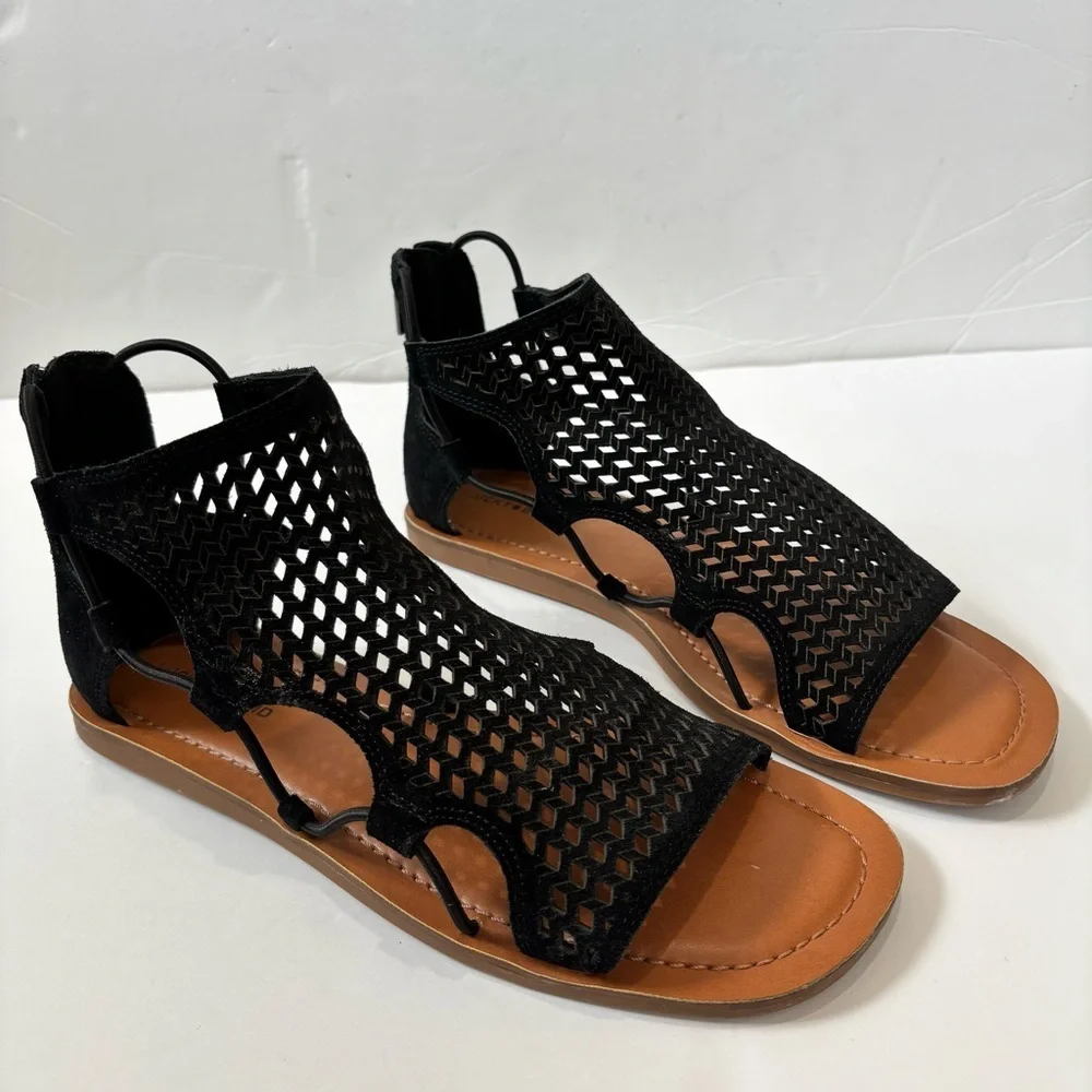 Lucky Brand baldin black laser cut gladiator preppy western sandals Women's 10M